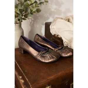 Indigo by Clarks Bronze Leather Mary Jane Pumps Block Heel Comfort Shoes Size 7